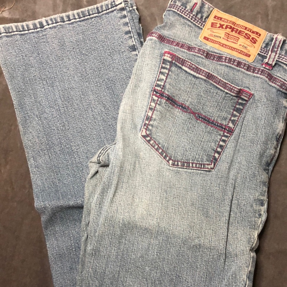 Express Precision Fit (vintage 90’s) Size:5/6 stretch fit, straight leg